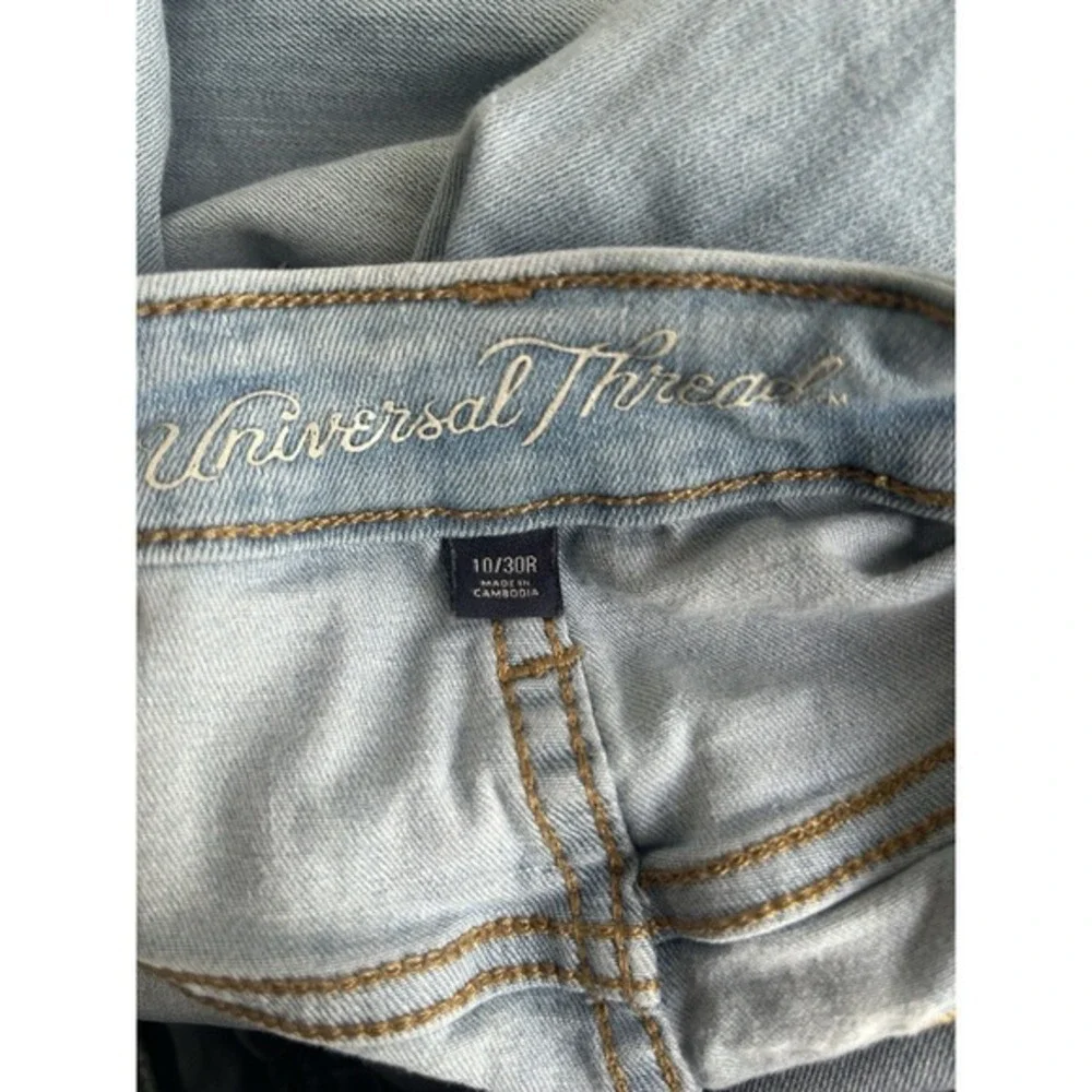 Universal Thread Women Size 10/30R High Rise Skinny Side Stripe Light Wash Jeans